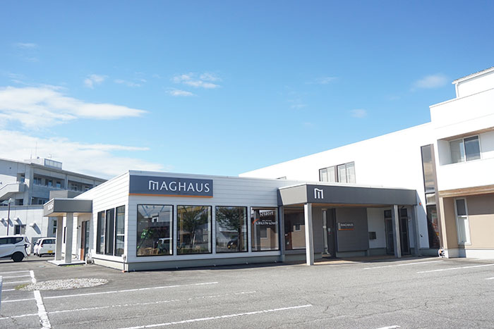 ������Ѓ��j�e�O��